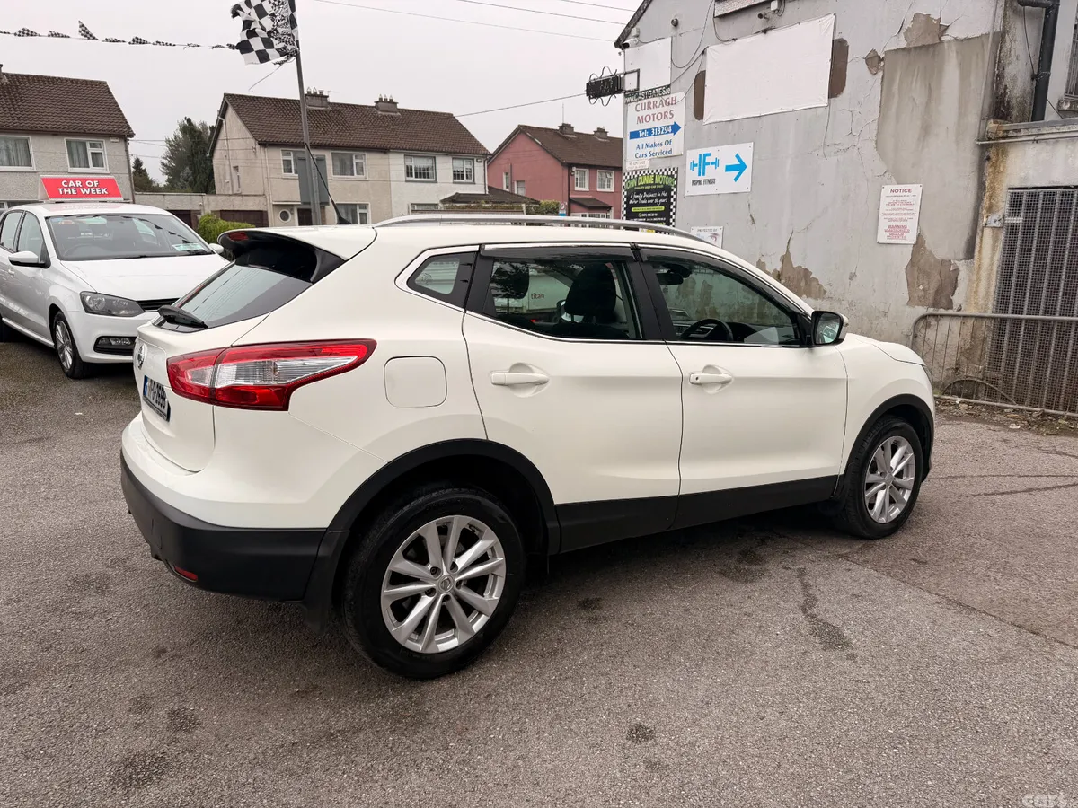 Nissan Qashqai SUV, Diesel, 2017, White
