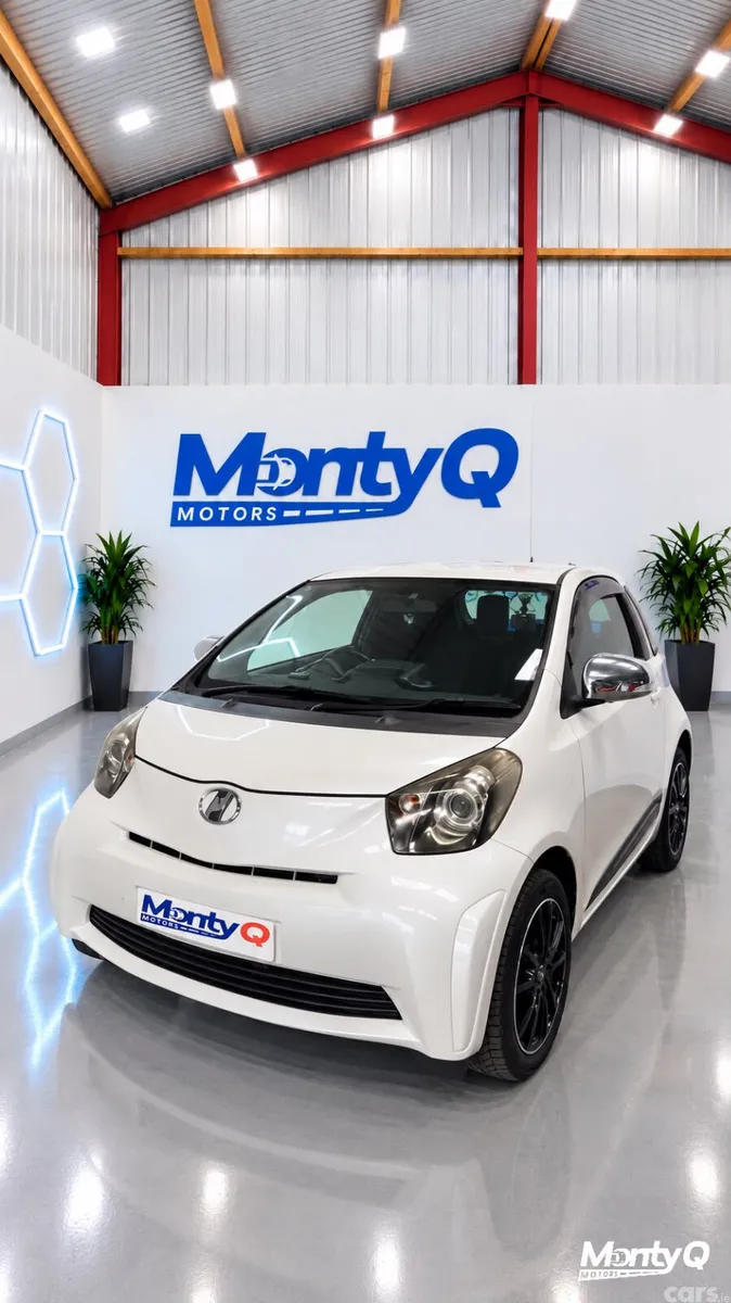 Toyota iQ Hatchback, Petrol, 2009, White