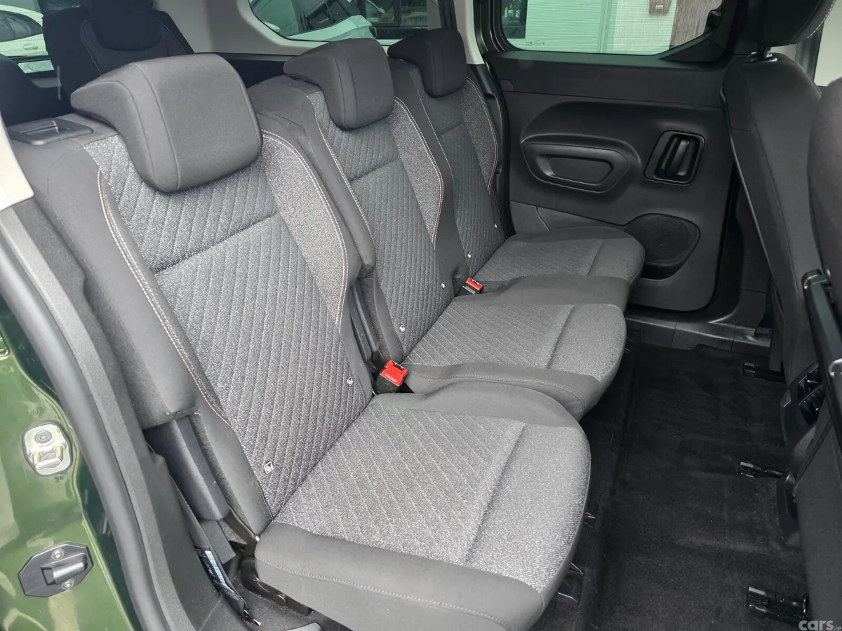 Peugeot Rifter MPV, Electric, 2025, Green