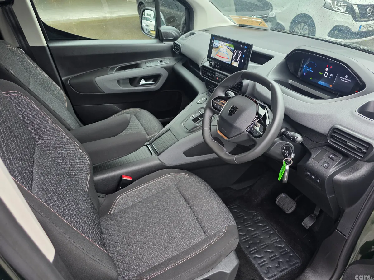 Peugeot Rifter MPV, Electric, 2025, Green