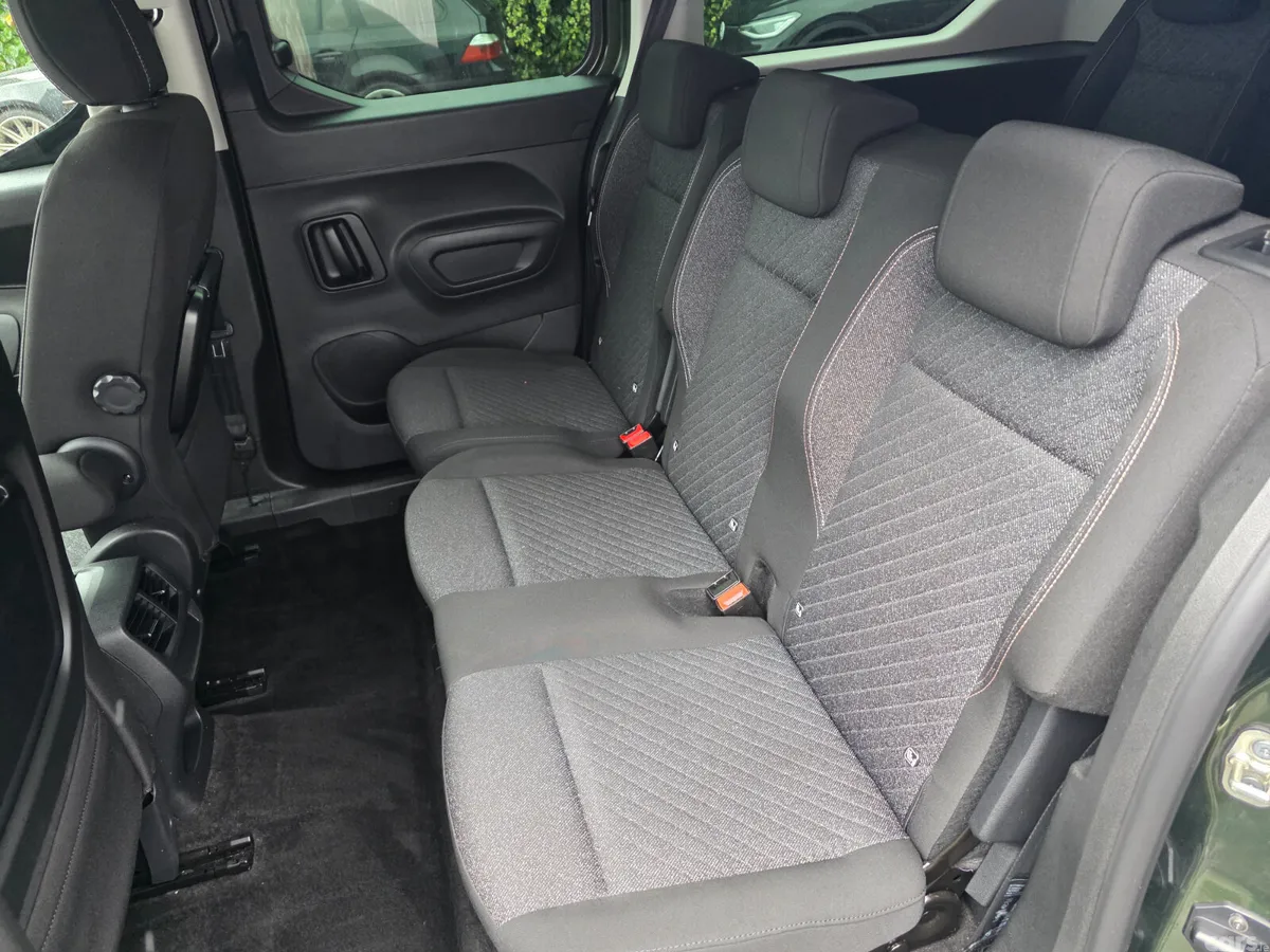 Peugeot Rifter MPV, Electric, 2025, Green