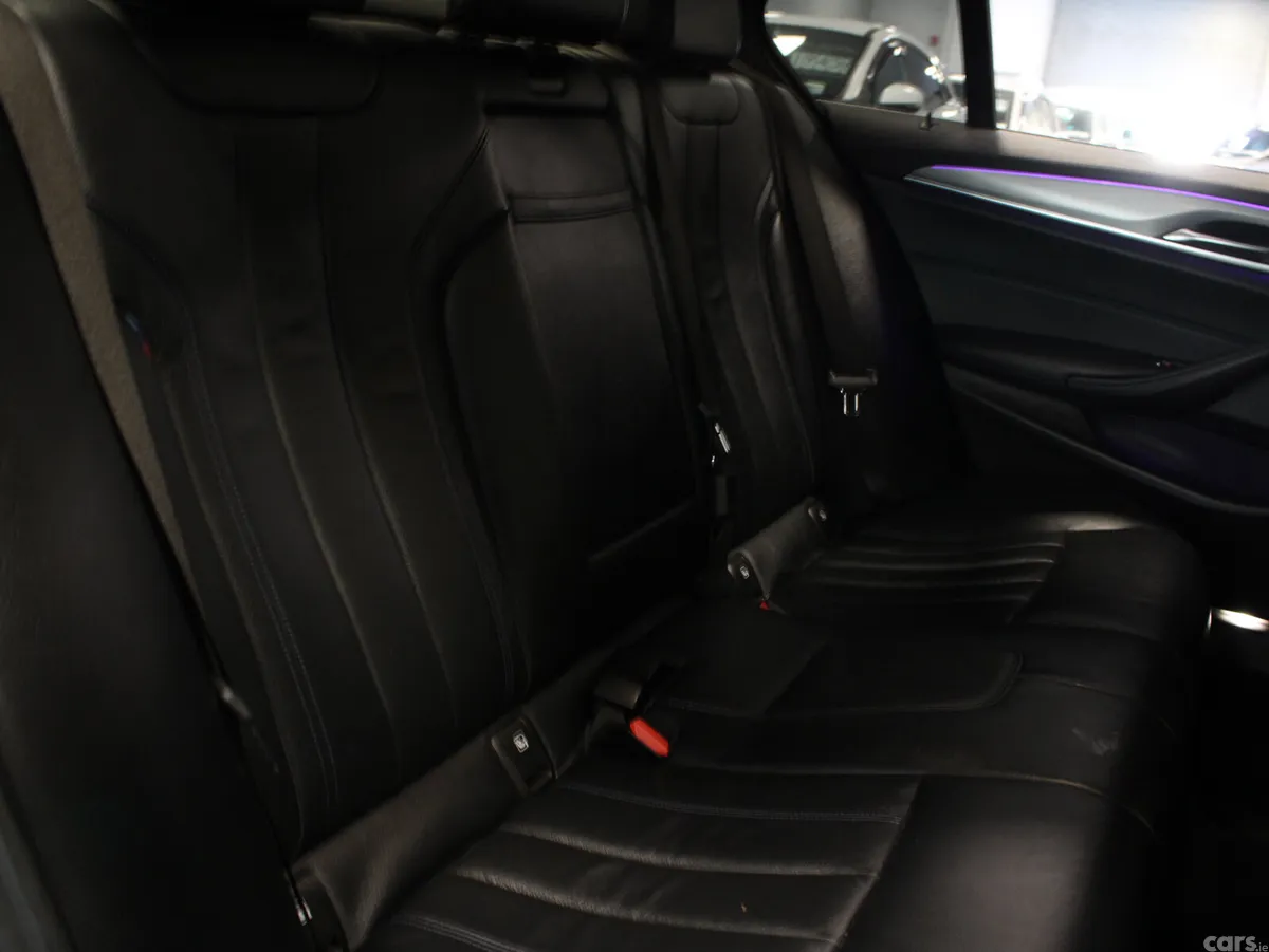 BMW 5-Series Saloon, Petrol Plug-in Hybrid, 2019, Black