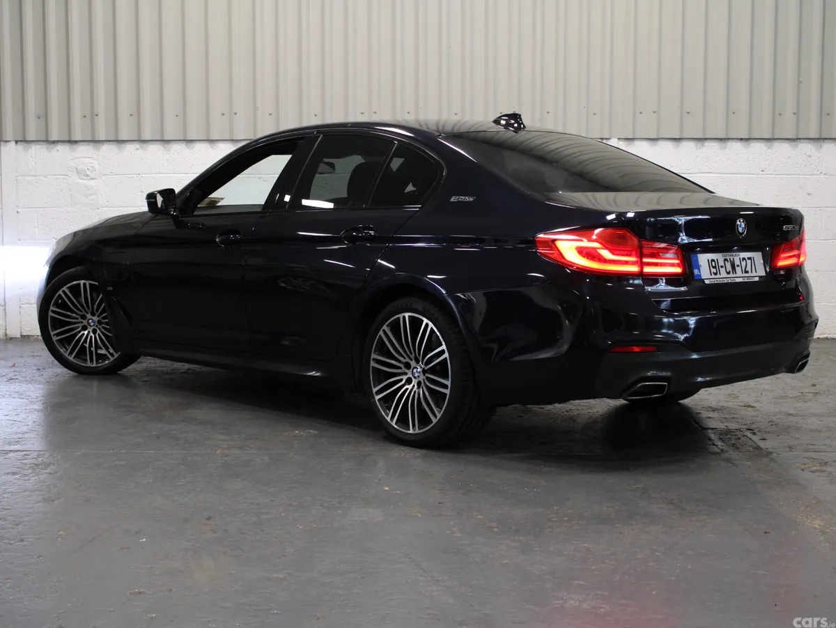 BMW 5-Series Saloon, Petrol Plug-in Hybrid, 2019, Black