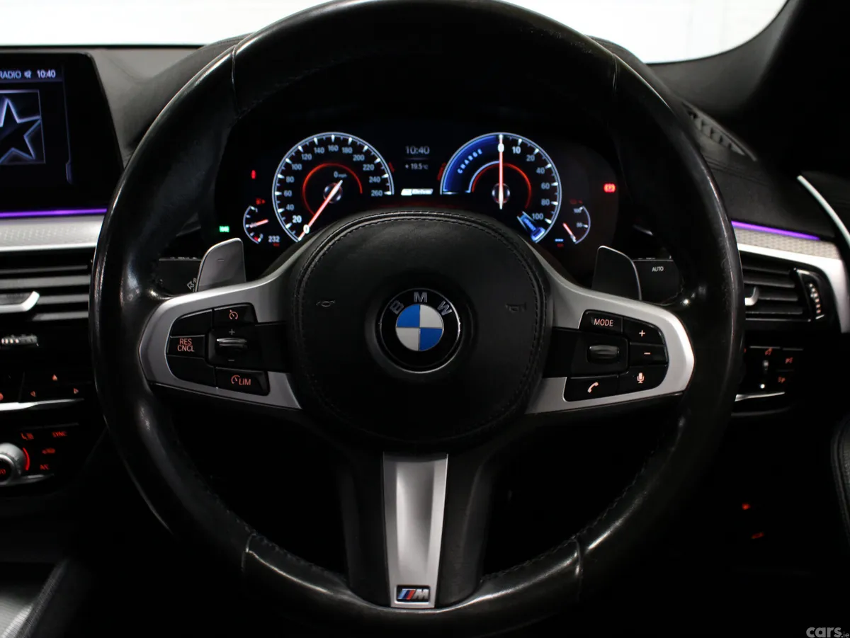 BMW 5-Series Saloon, Petrol Plug-in Hybrid, 2019, Black