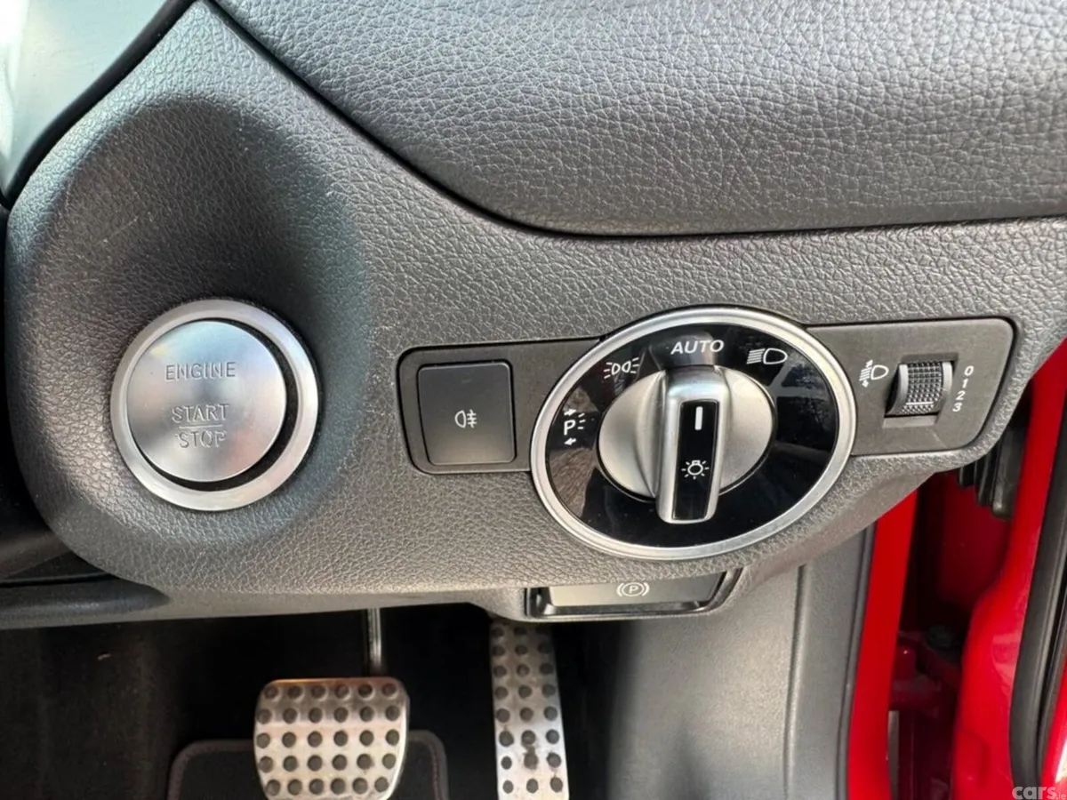 Mercedes-Benz GLA SUV, Diesel, 2018, Red
