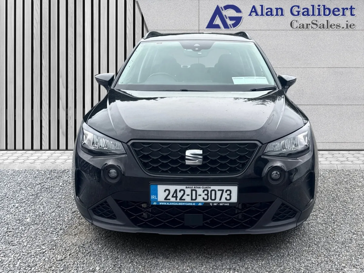SEAT Arona Hatchback, Petrol, 2024, Black