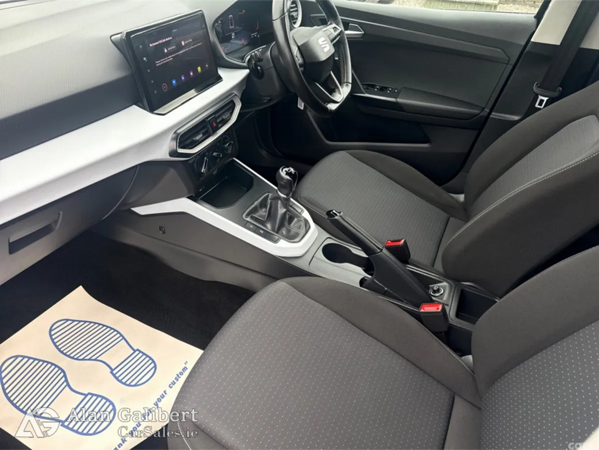 SEAT Arona Hatchback, Petrol, 2024, Black