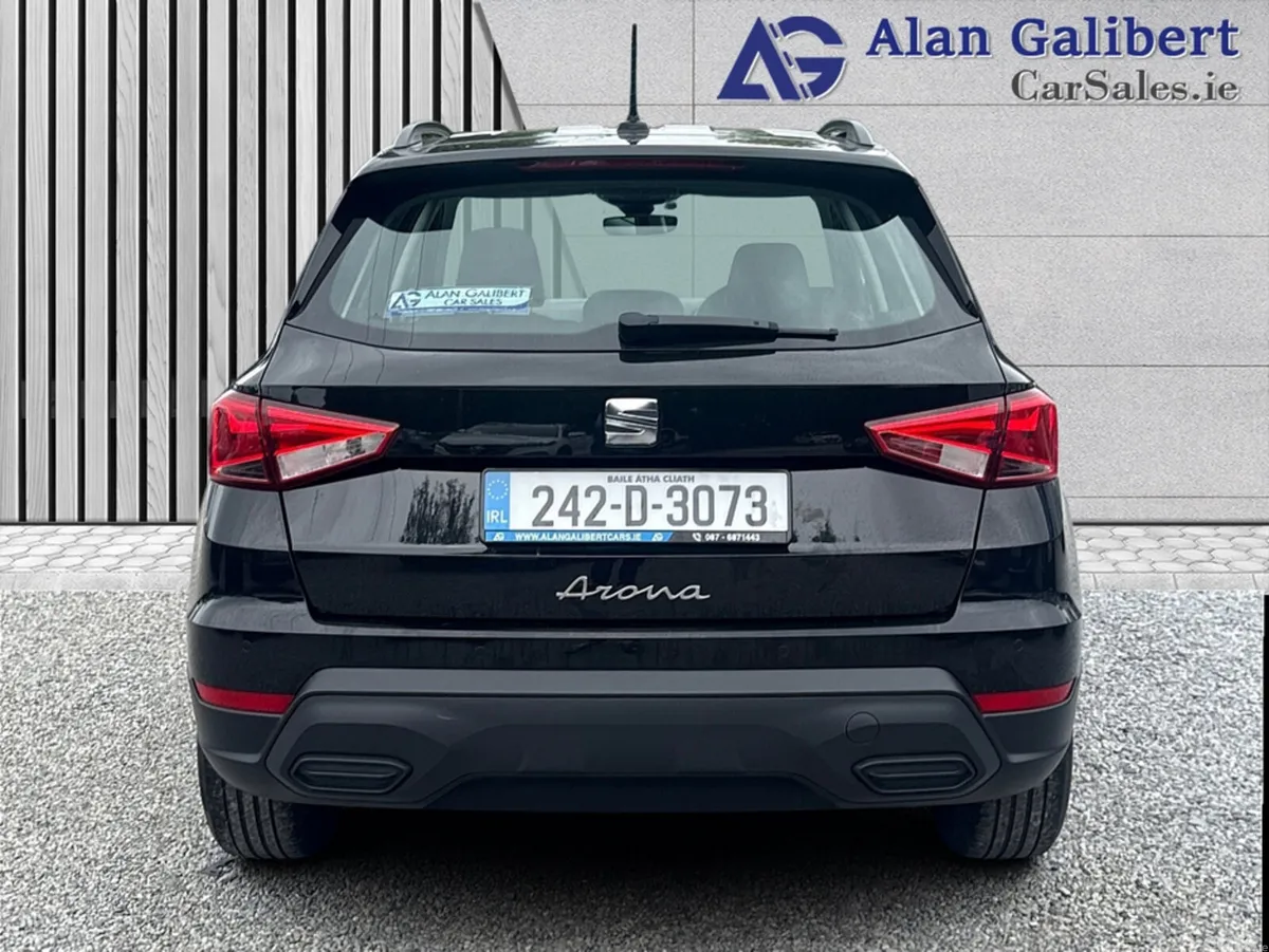 SEAT Arona Hatchback, Petrol, 2024, Black