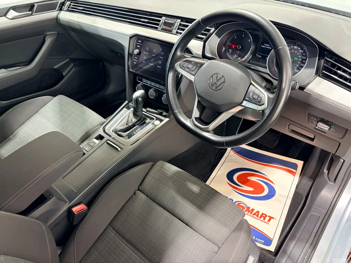 Volkswagen Passat Estate, Diesel, 2022, Silver