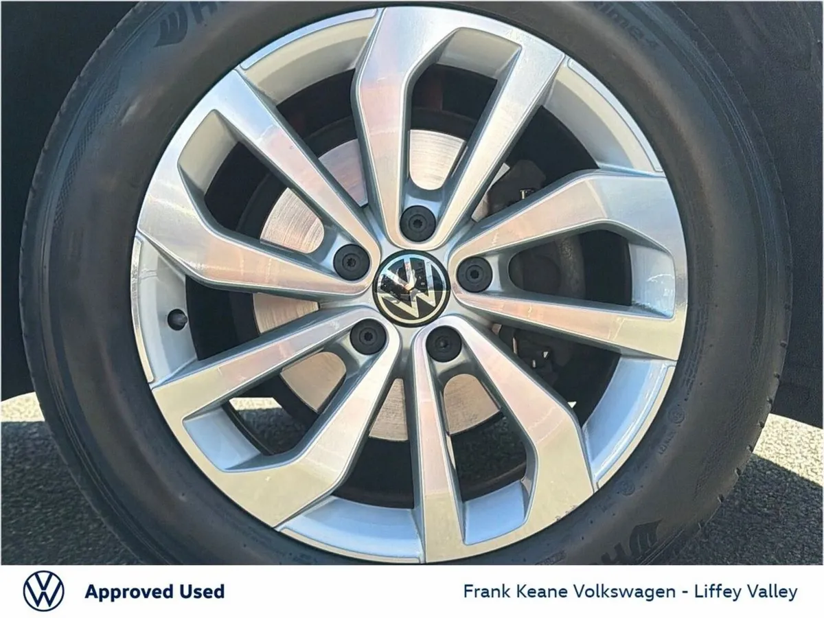 Volkswagen T-Roc SUV, Petrol, 2023, Red