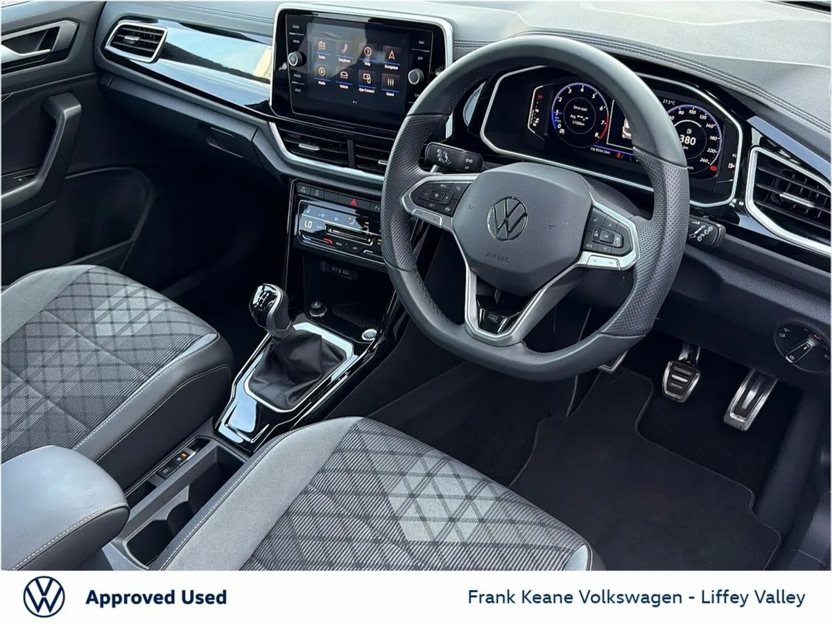 Volkswagen T-Roc SUV, Petrol, 2025, Black