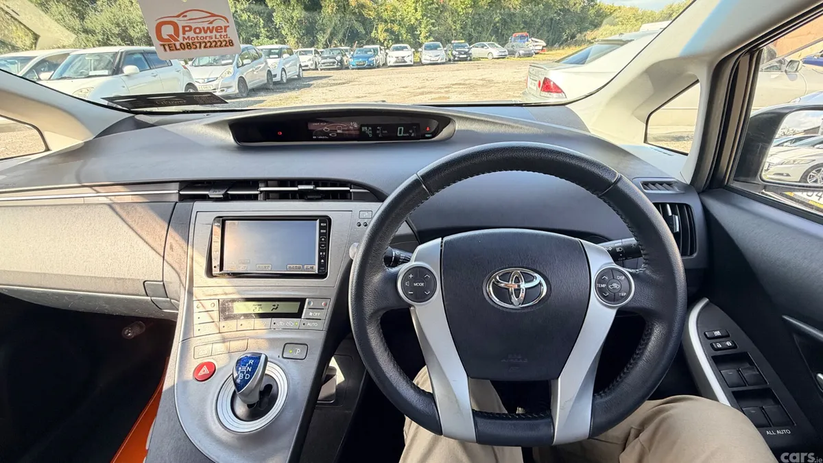 Toyota Prius Hatchback, Petrol Hybrid, 2014, White