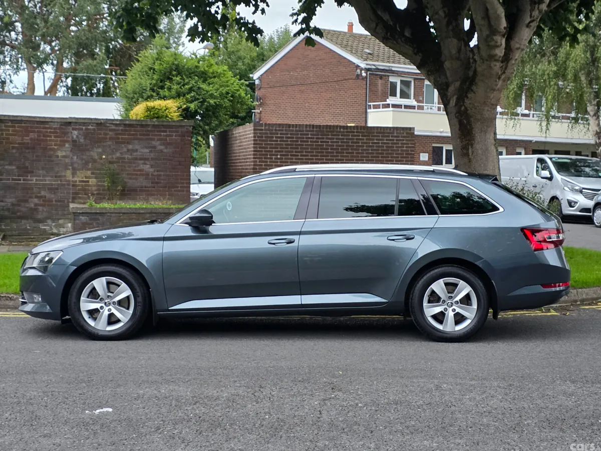 Skoda Superb Estate, Diesel, 2018, Grey