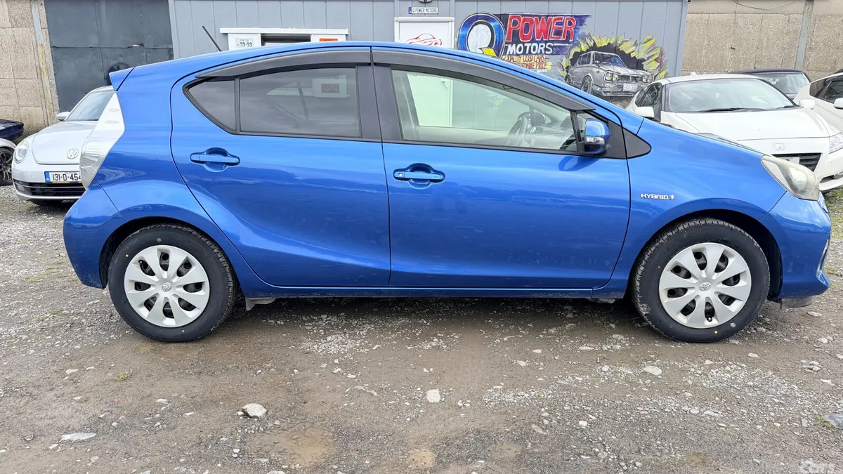 Toyota Aqua Hatchback, Petrol Hybrid, 2012, Blue