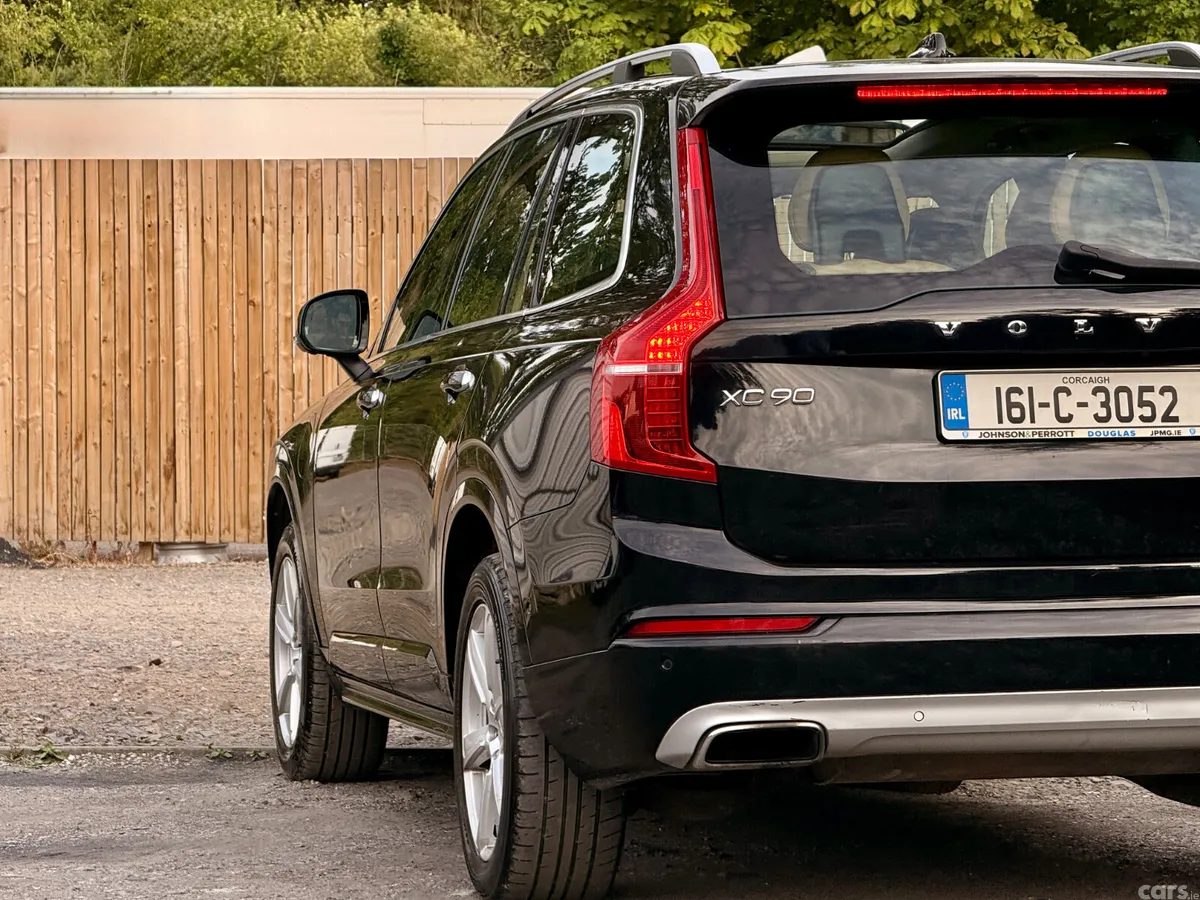 Volvo XC90 SUV, Petrol Plug-in Hybrid, 2016, Black