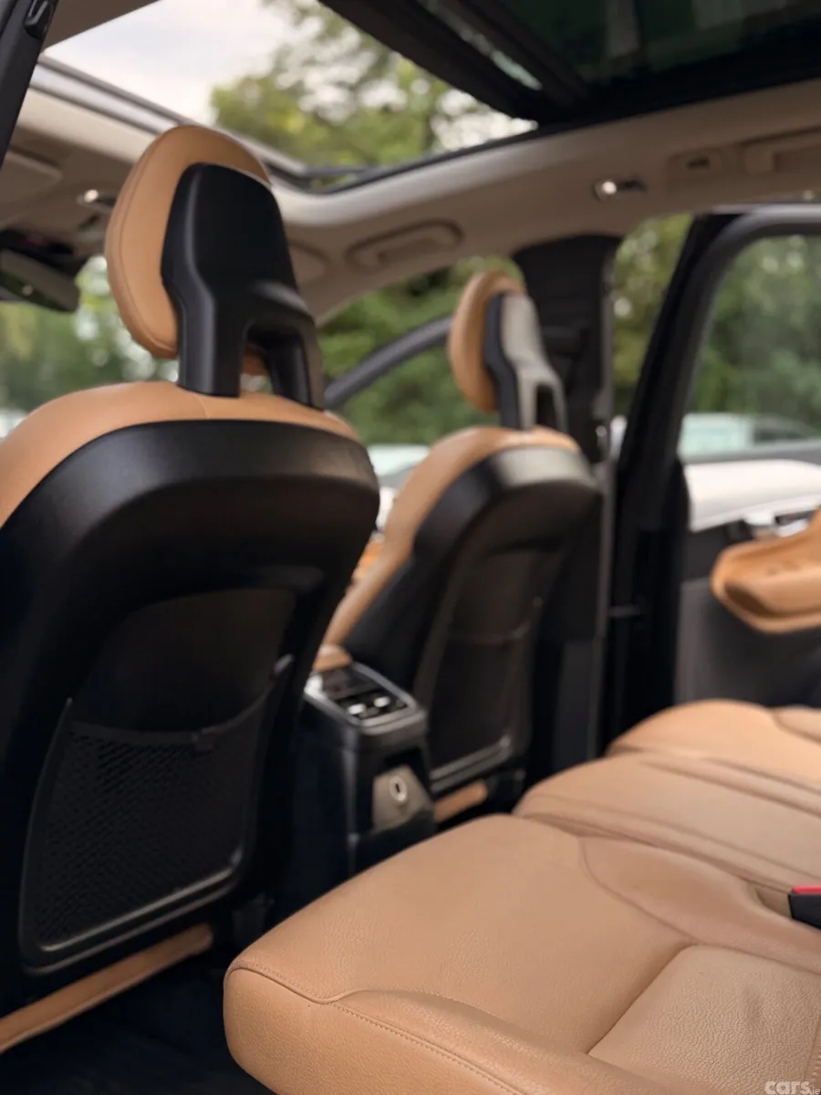 Volvo XC90 SUV, Petrol Plug-in Hybrid, 2016, Black