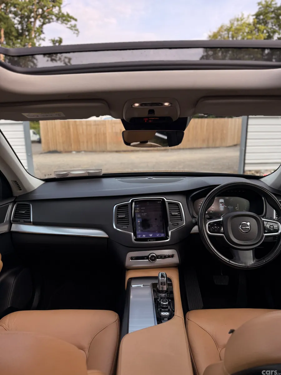 Volvo XC90 SUV, Petrol Plug-in Hybrid, 2016, Black