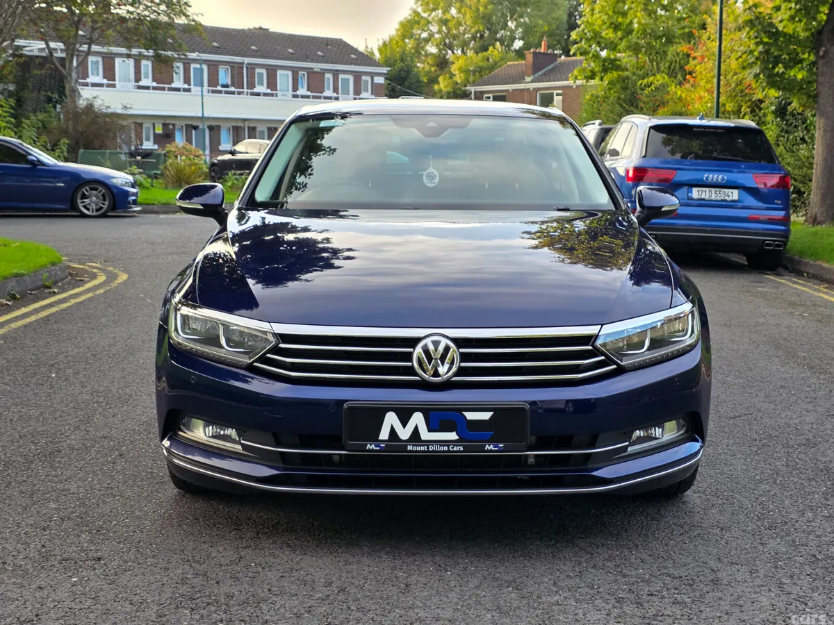 Volkswagen Passat Saloon, Diesel, 2020, Blue