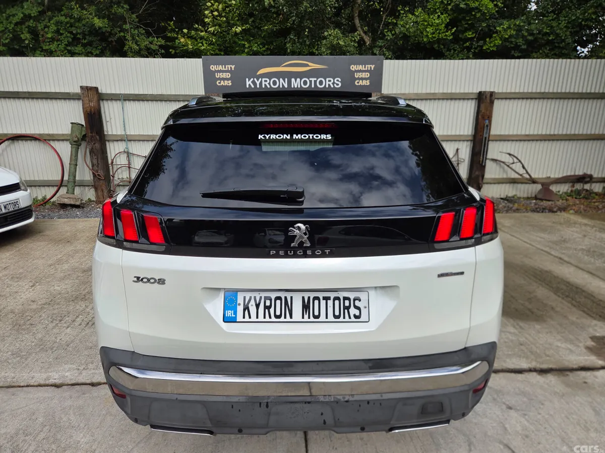 Peugeot 3008 SUV, Petrol, 2017, White
