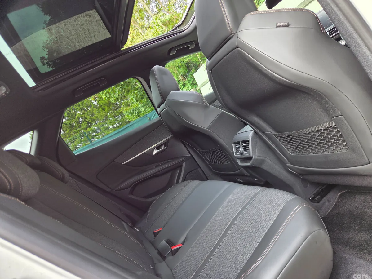 Peugeot 3008 SUV, Petrol, 2017, White