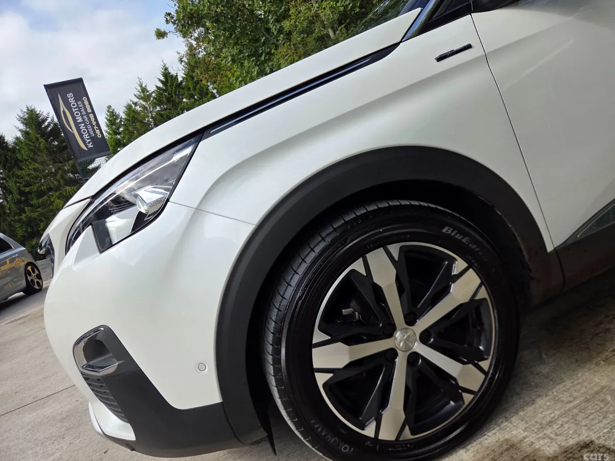 Peugeot 3008 SUV, Petrol, 2017, White
