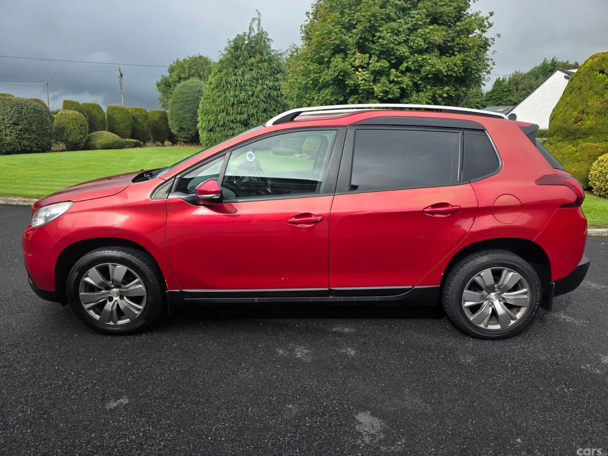 Peugeot 2008 Estate, Diesel, 2017, Red