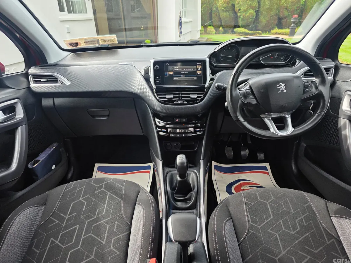 Peugeot 2008 Estate, Diesel, 2017, Red