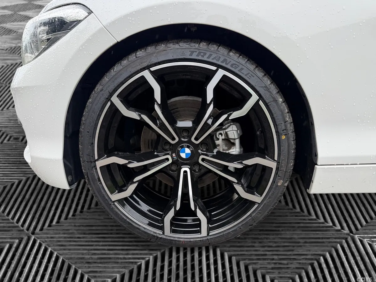 BMW 1-Series Hatchback, Petrol, 2015, White