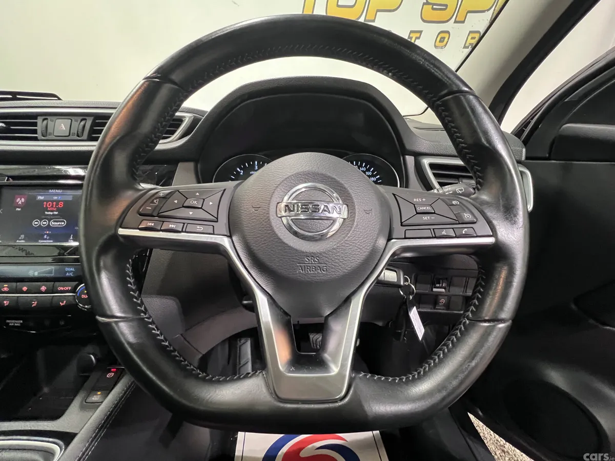 Nissan Qashqai MPV, Diesel, 2021, Grey