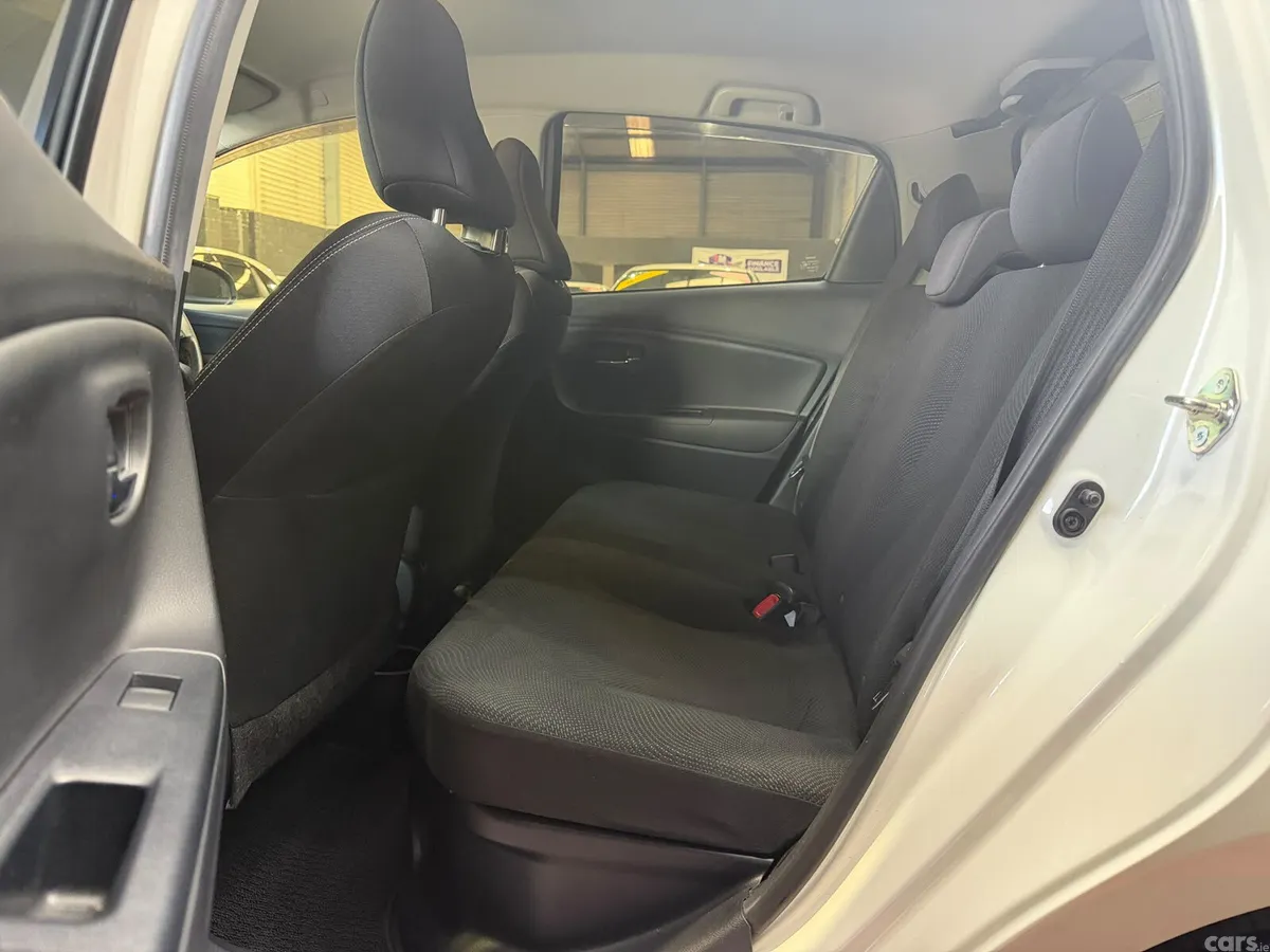 Toyota Vitz Hatchback, Petrol Hybrid, 2018, White