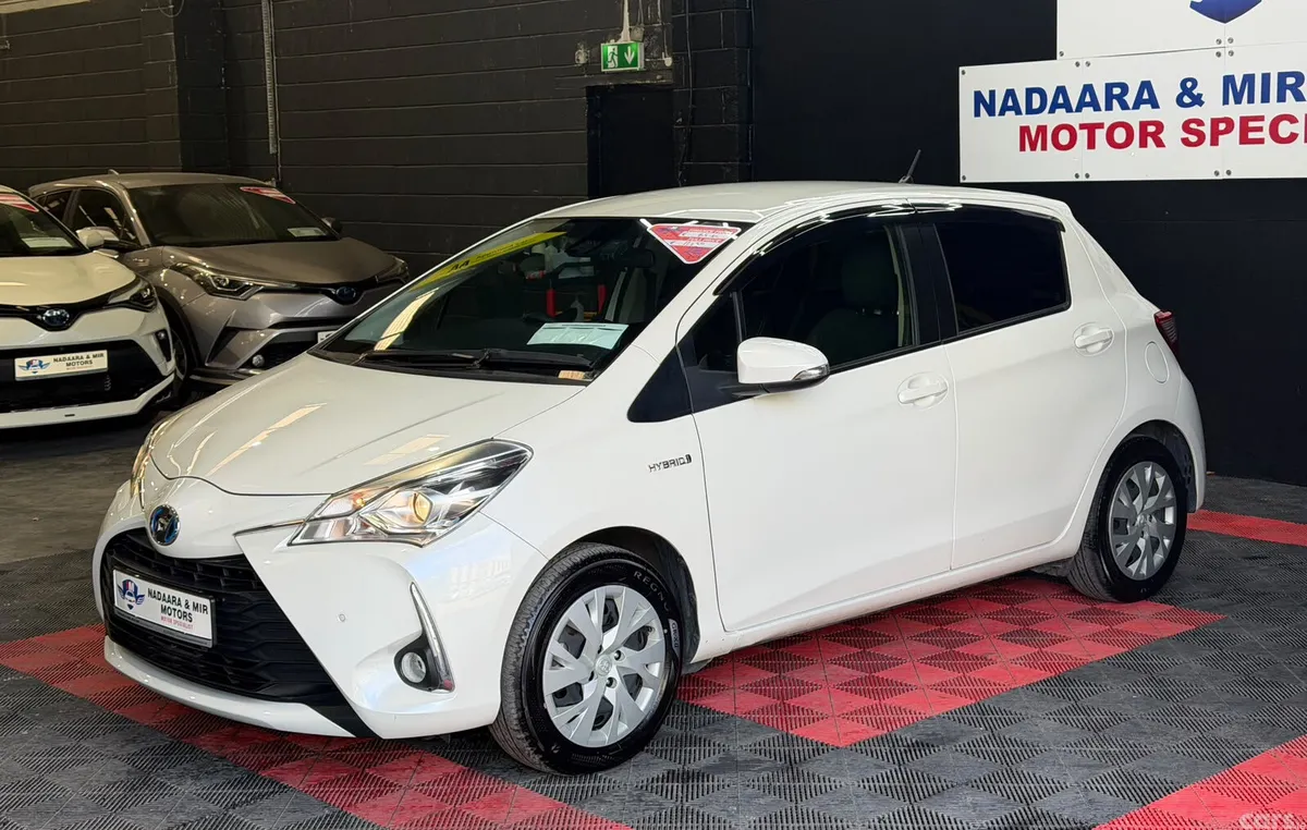 Toyota Vitz Hatchback, Petrol Hybrid, 2018, White