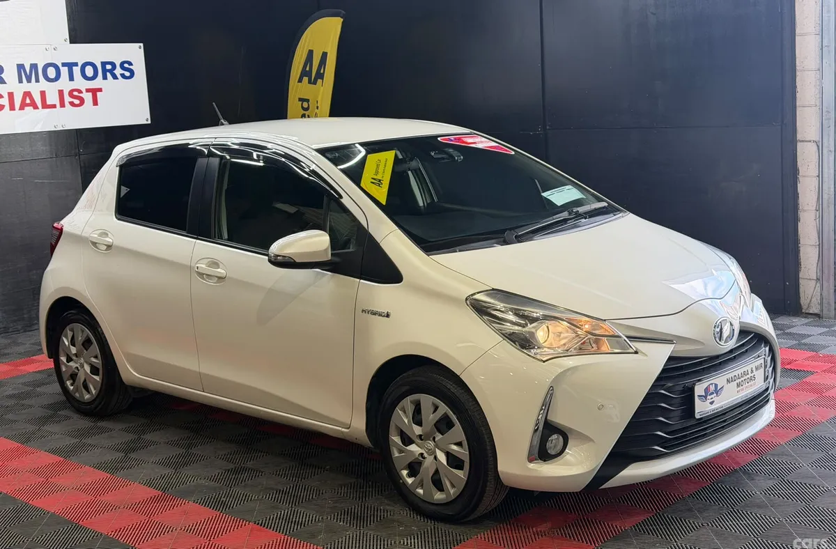 Toyota Vitz Hatchback, Petrol Hybrid, 2018, White
