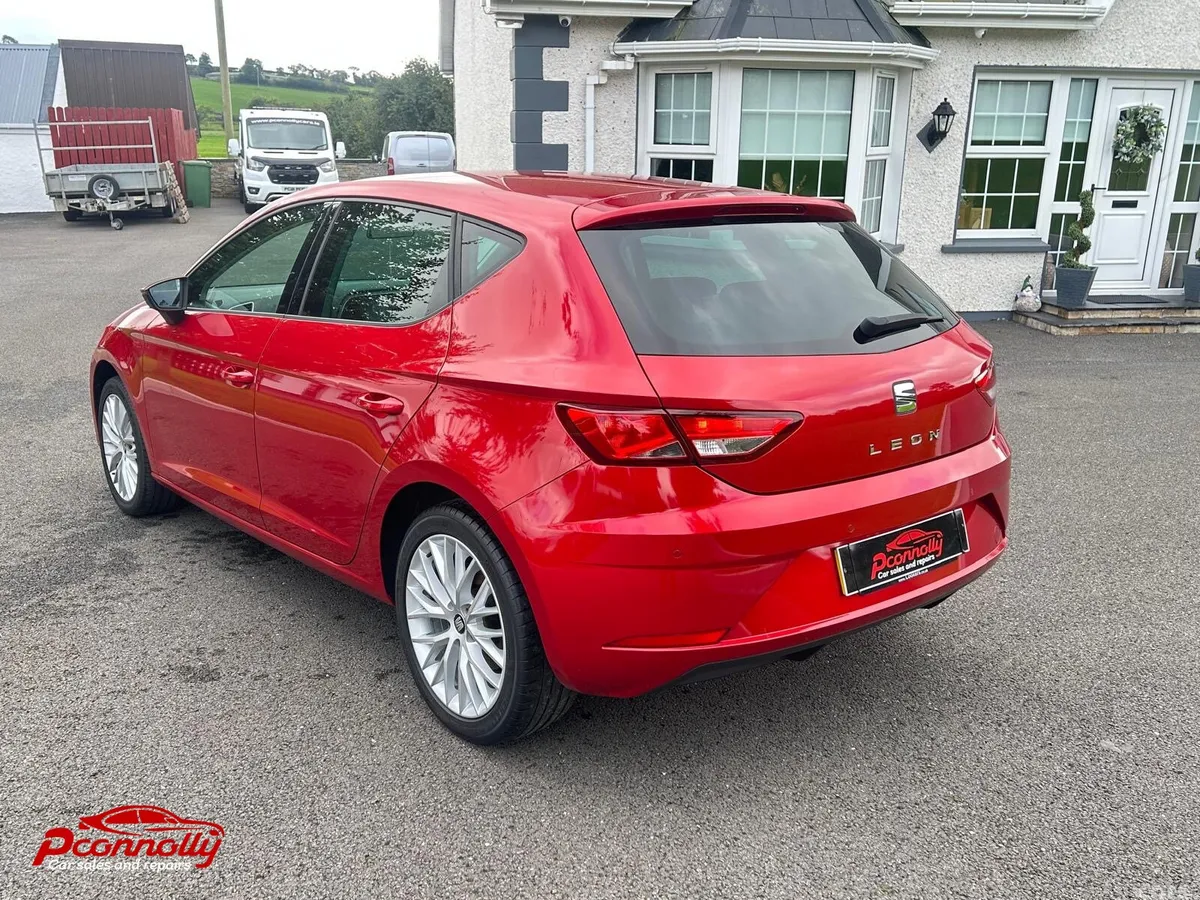 SEAT Leon Hatchback, Diesel, 2019, Red