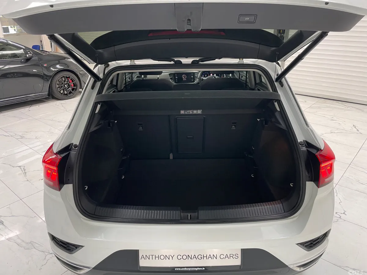 Volkswagen T-Roc Hatchback, Diesel, 2021, White