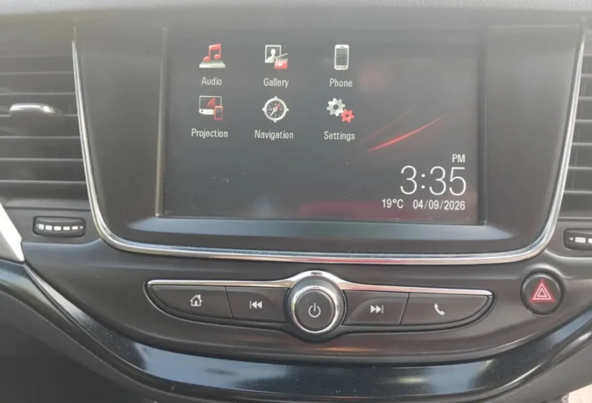 Opel Astra Hatchback, Petrol, 2020, Red