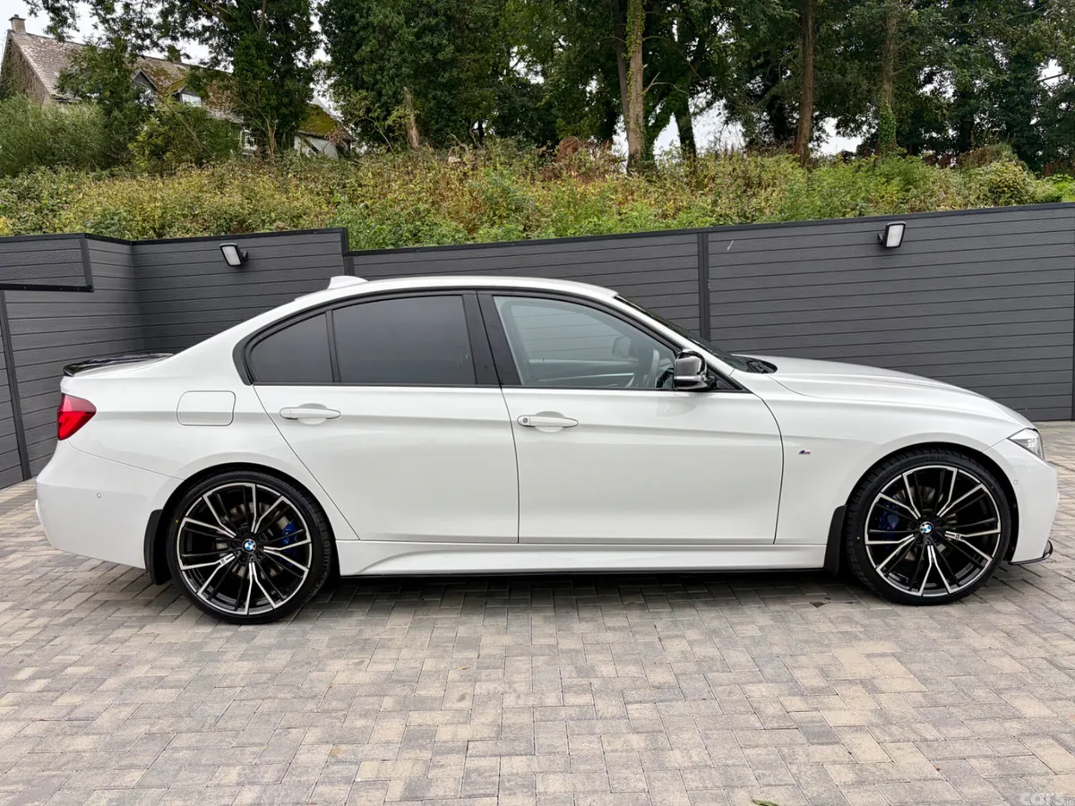 BMW 3-Series Saloon, Diesel, 2019, White