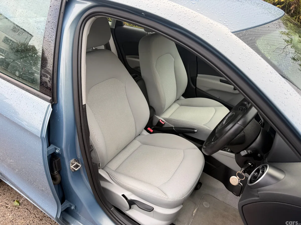 Audi A1 Hatchback, Diesel, 2012, Blue