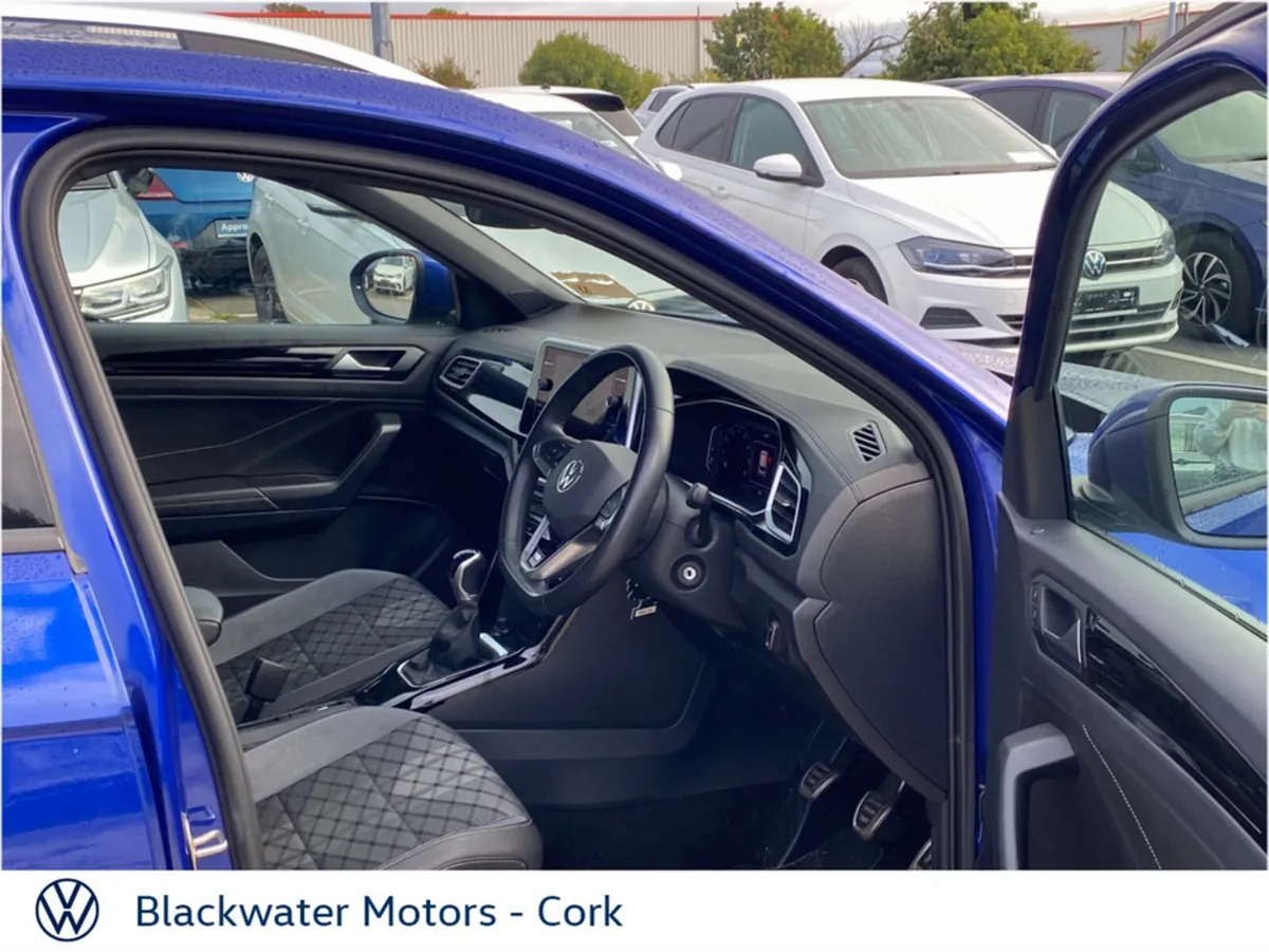 Volkswagen T-Roc SUV, Petrol, 2023, Blue