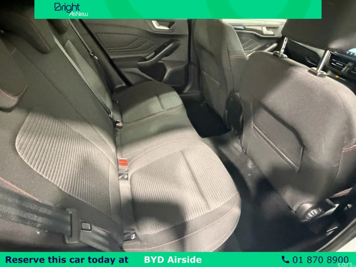 Ford Focus Hatchback, Petrol, 2024, White