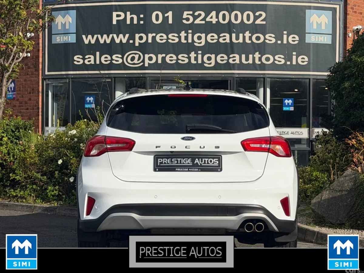 Ford Focus Hatchback, Petrol, 2021, White