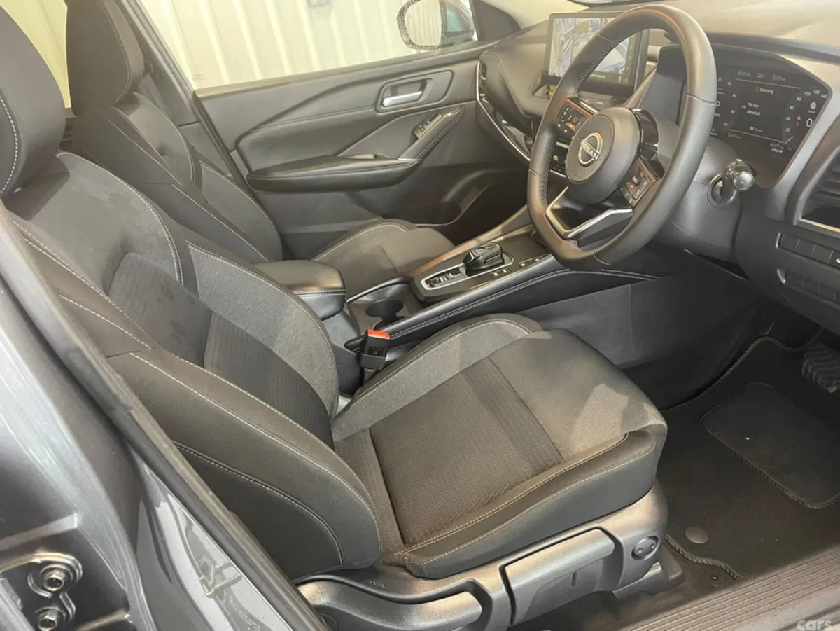 Nissan Qashqai MPV, Petrol Hybrid, 2024, Grey
