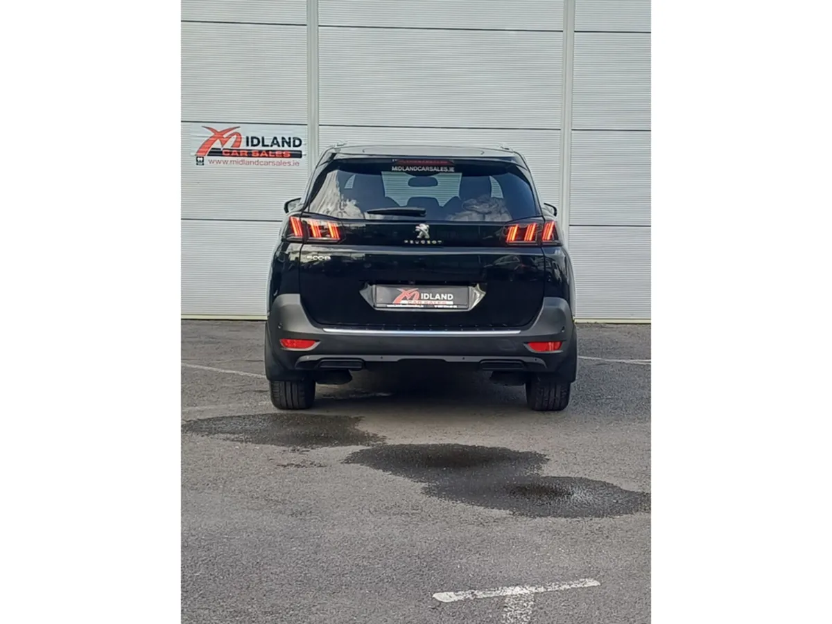 Peugeot 5008 MPV, Diesel, 2024, Black