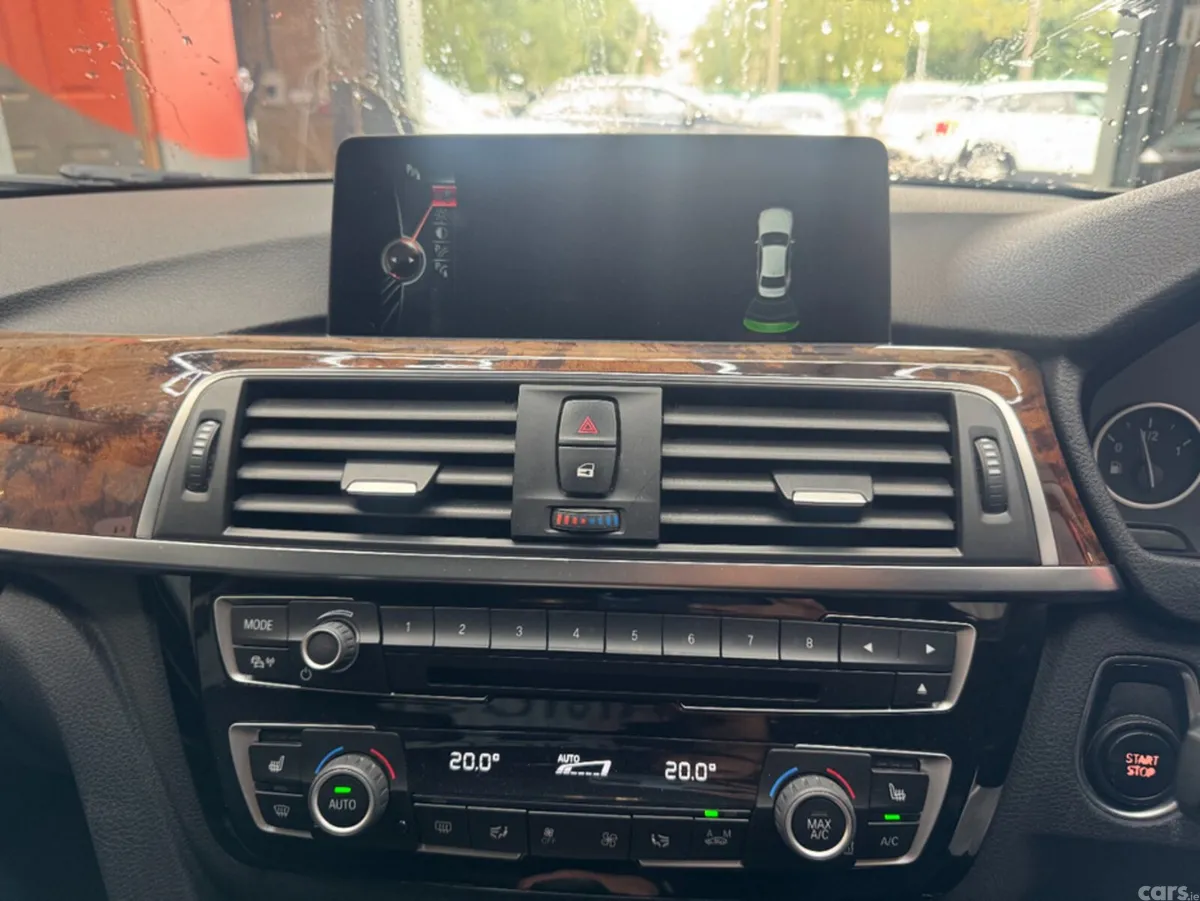 BMW 3-Series Saloon, Petrol, 2017, White