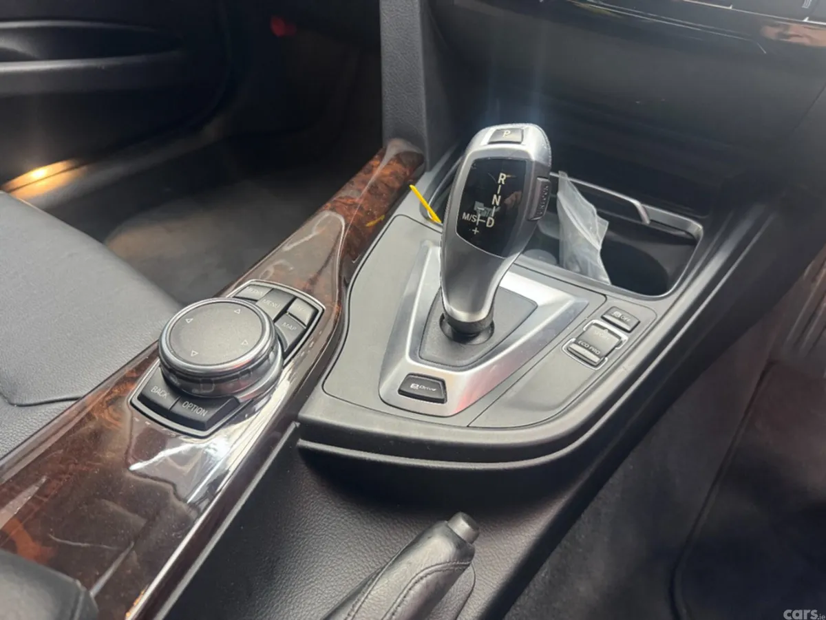 BMW 3-Series Saloon, Petrol, 2017, White