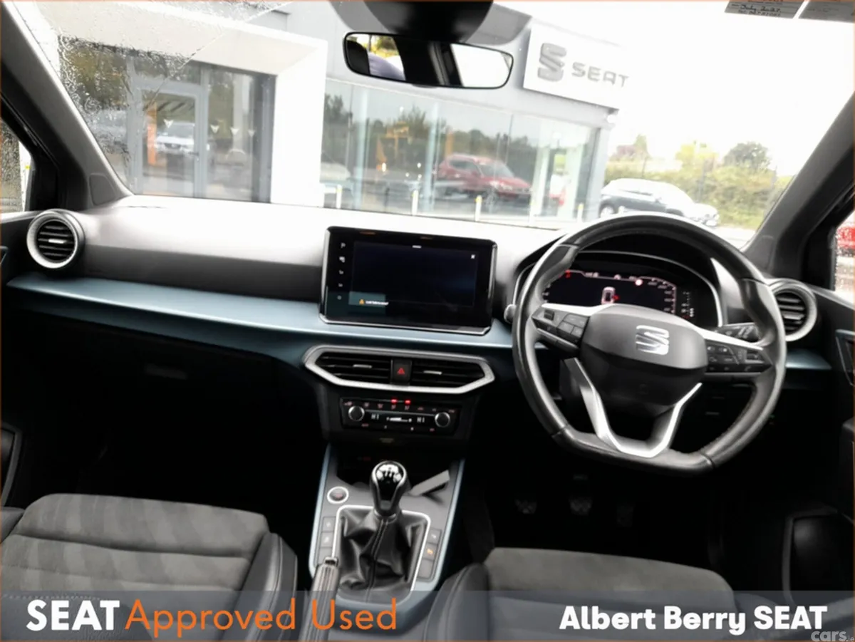 SEAT Arona Hatchback, Petrol, 2023, Black