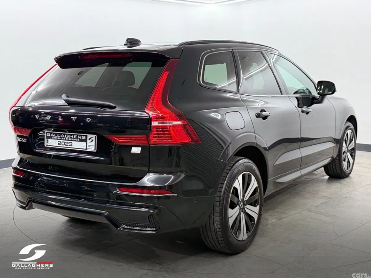 Volvo XC60 SUV, Petrol Plug-in Hybrid, 2023, Black