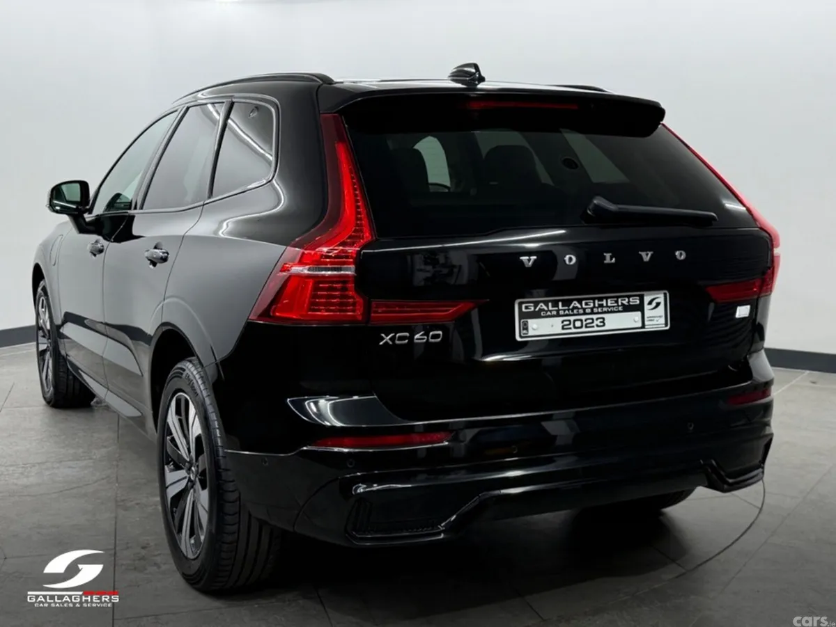 Volvo XC60 SUV, Petrol Plug-in Hybrid, 2023, Black
