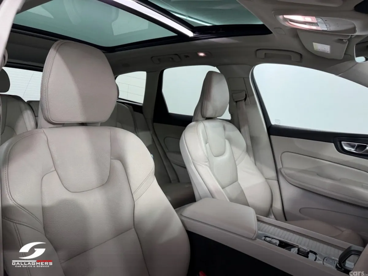 Volvo XC60 SUV, Petrol Plug-in Hybrid, 2023, Black