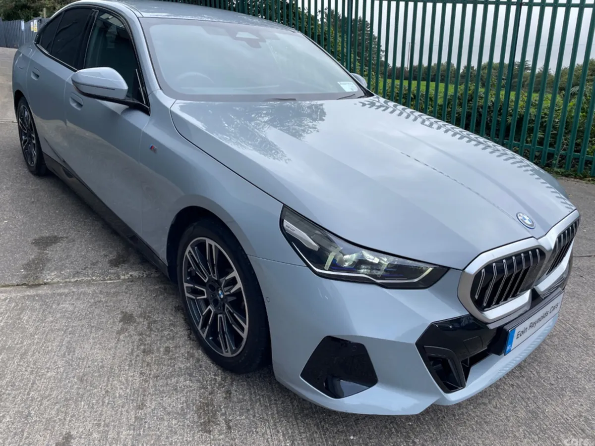 BMW 5-Series Saloon, Petrol Plug-in Hybrid, 2025, Grey