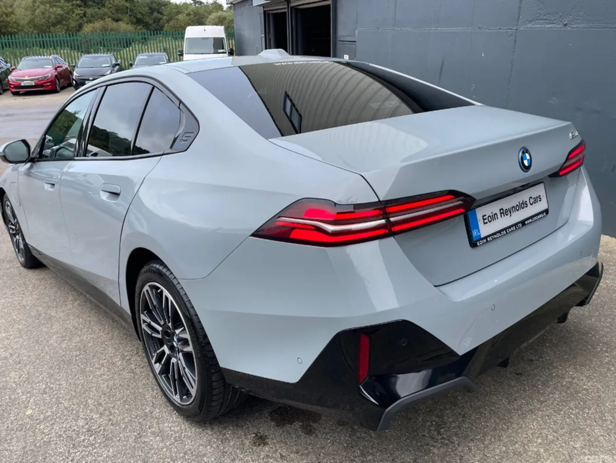BMW 5-Series Saloon, Petrol Plug-in Hybrid, 2025, Grey